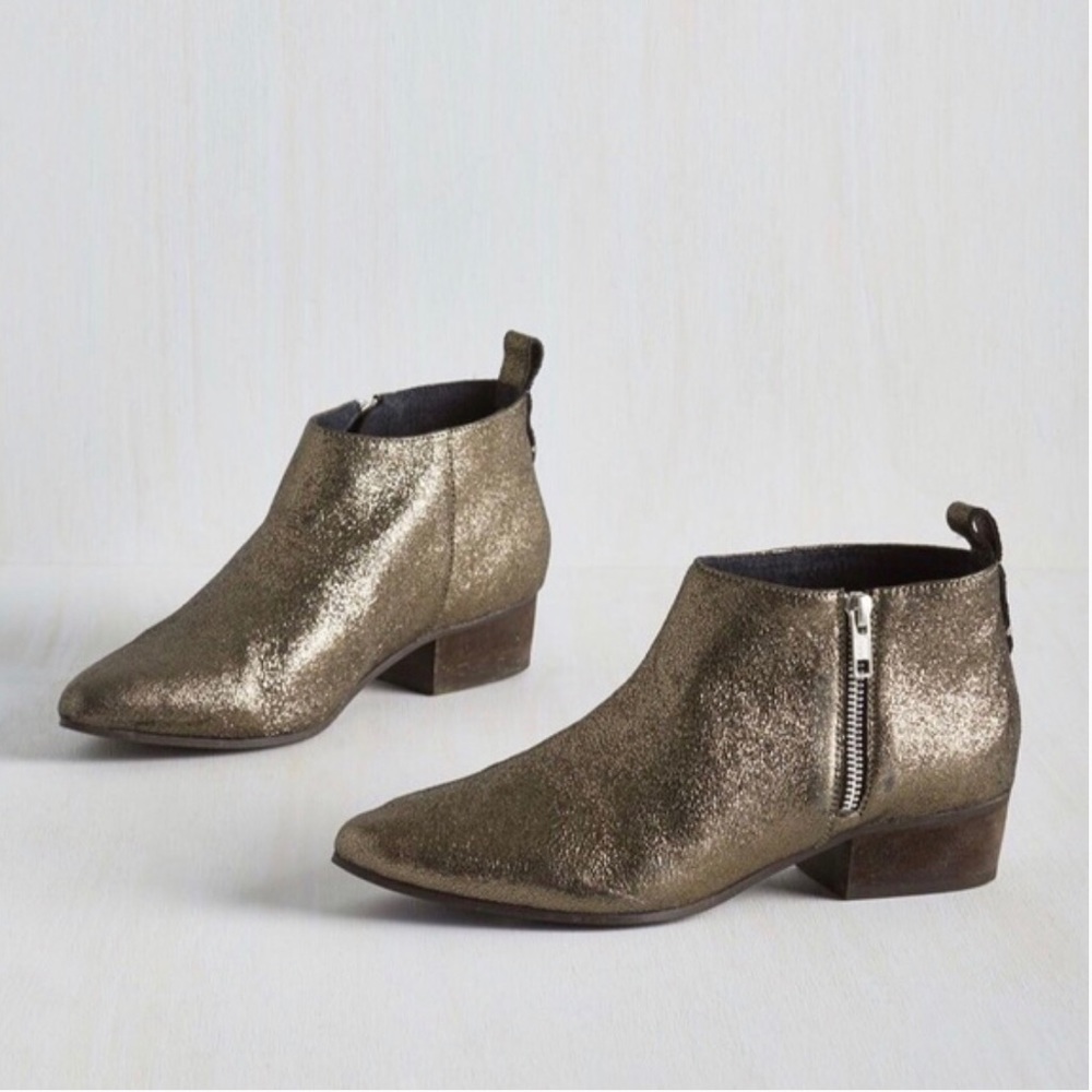 Bronze low ankle booties